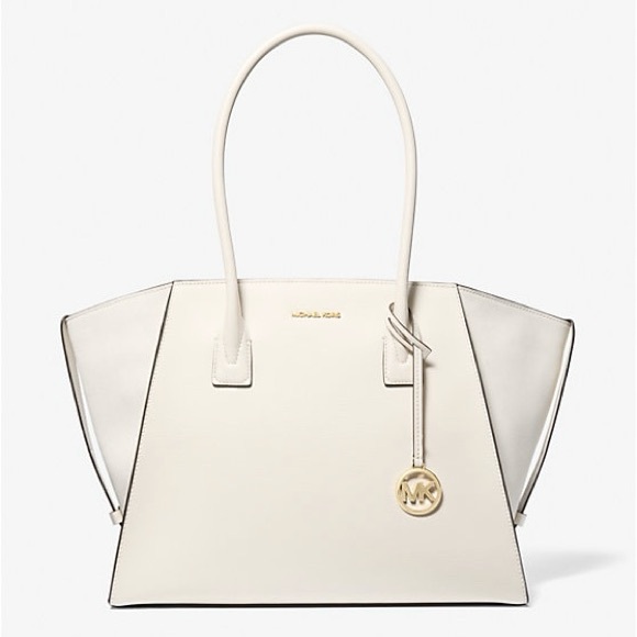 Michael Kors Handbags - NWT Michael Kors | Extra Large Avril Pebbled Leather Shoulder Tote Bag $558